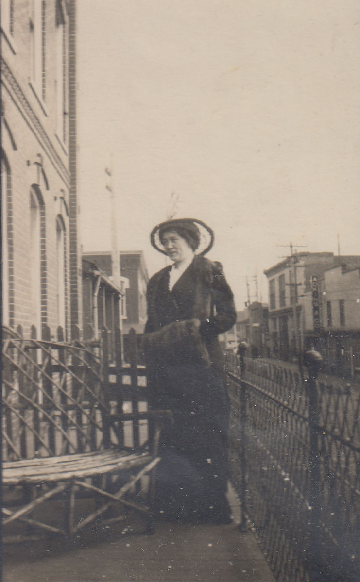 1915 downtown